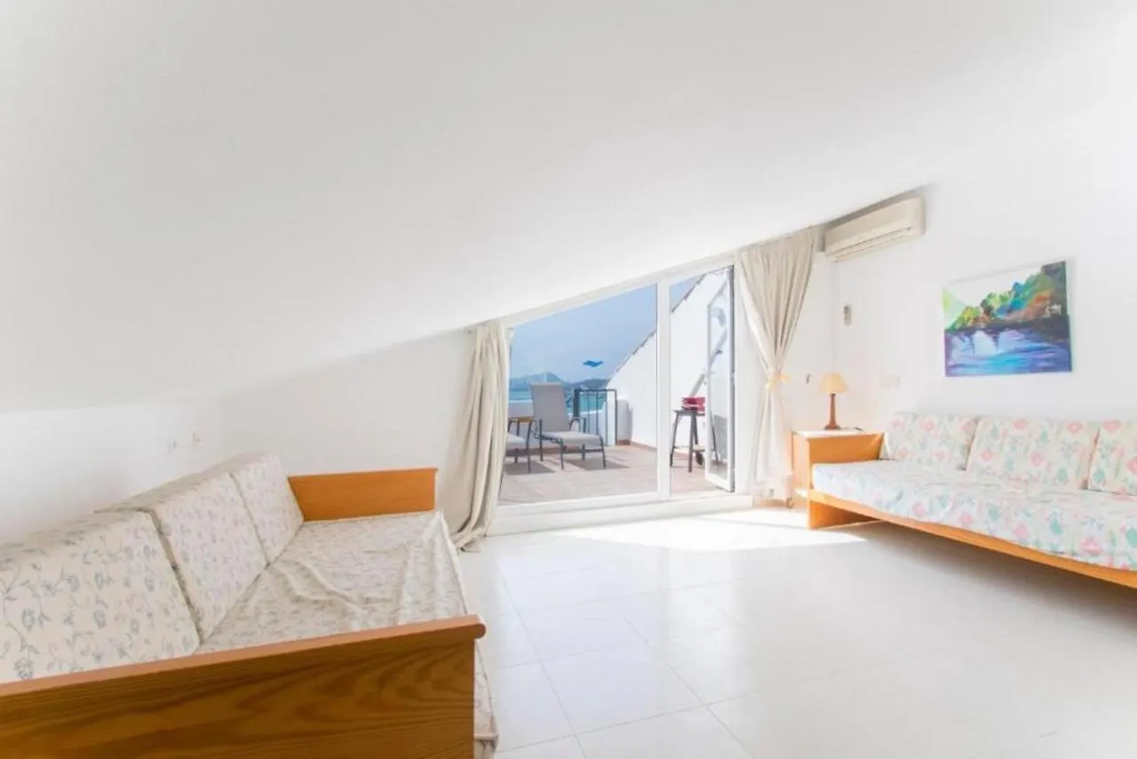Isabela 2A 3 Habitaciones Con Atico Port de Pollenca Apartment
